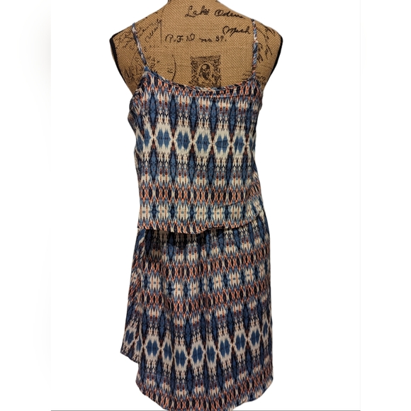 Olive & Oak Aztec Shift Dress Womens Size Small Blue Multicolor Sleeveless - Picture 2 of 3